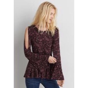 American Eagle Floral Bell Sleeve Blouse